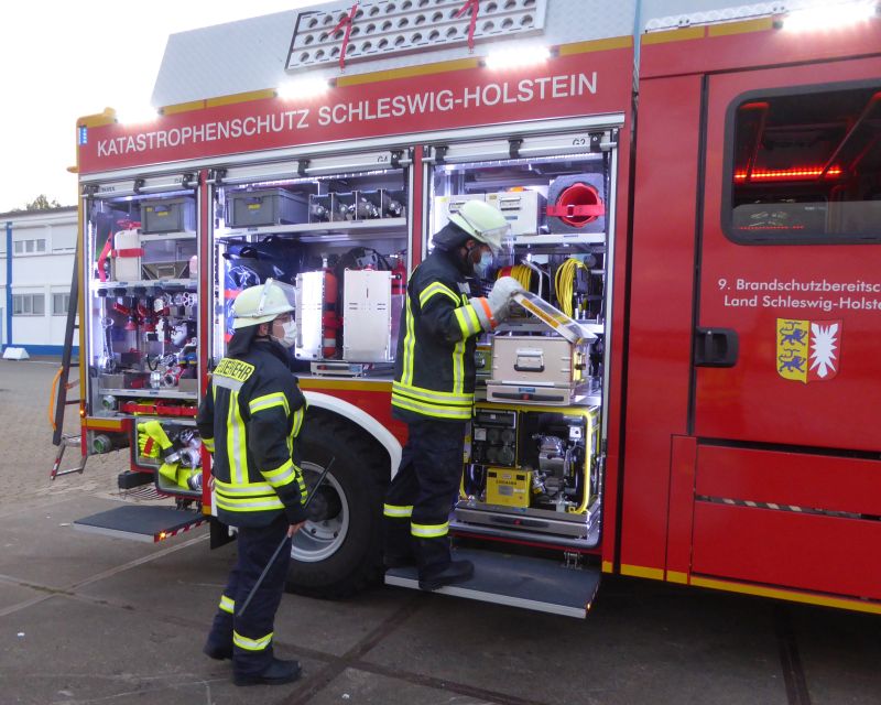 2021-08-13_FF_Schilksee_-_Übung_WSA_Tonnenhof_27.JPG